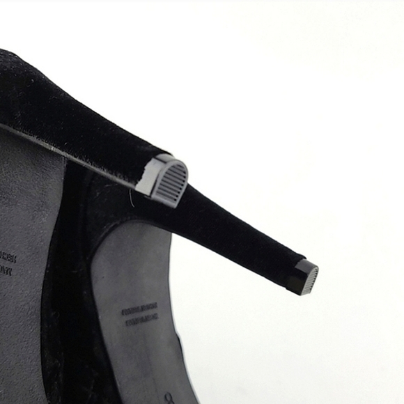 Old Navy Black Velvet  Heeled Ankle Boots Pointy Toe Side Zipper Size 8 - Picture 12 of 15